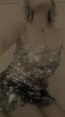 Wien;Elly;Klassische Massage;Sinnliche Massage;Erotische Massage;Tantramassage;Wellness-Massage;l-Massage;Body-to-Body-Massage;Prostatamassage