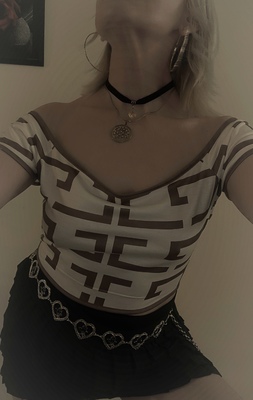 Wien;Elly;Klassische Massage;Sinnliche Massage;Erotische Massage;Tantramassage;Wellness-Massage;l-Massage;Body-to-Body-Massage;Prostatamassage