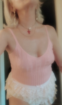 Wien;Elly;Klassische Massage;Sinnliche Massage;Erotische Massage;Tantramassage;Wellness-Massage;l-Massage;Body-to-Body-Massage;Prostatamassage